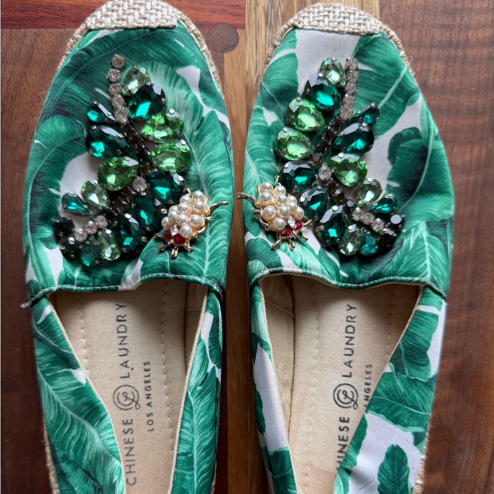 Chinese Laundry Leafy Green Embellished Flats